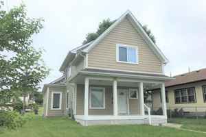 featured image of 2211 Queen Ave N #1