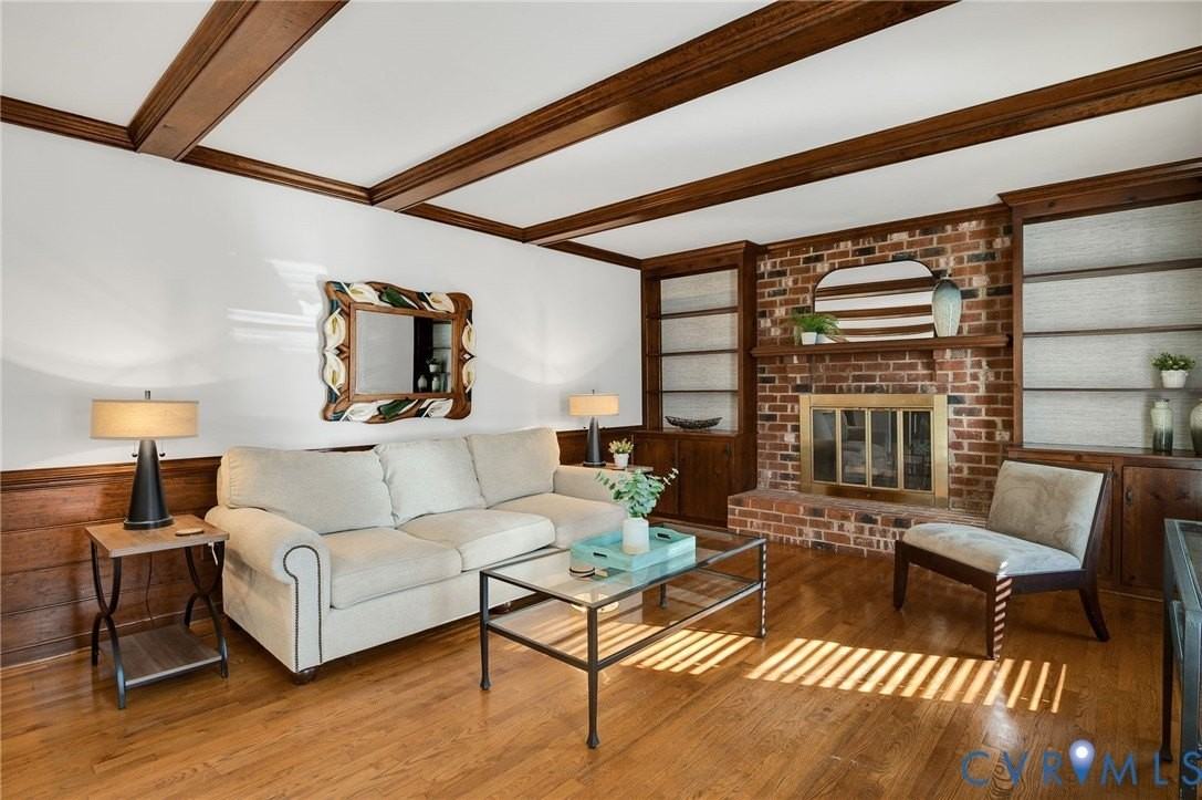 9621 Peppertree Dr - Photo 4 of 34