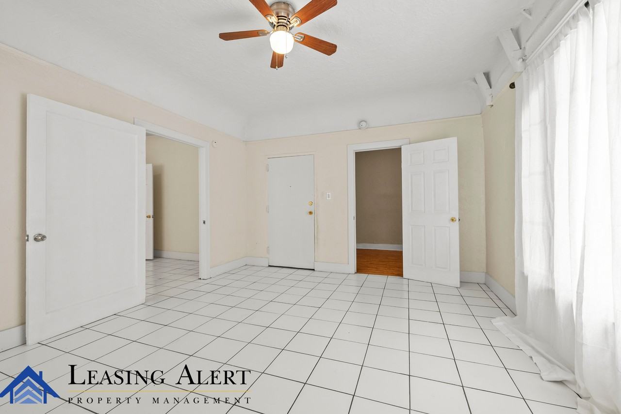 108 S Cummings St #1 - Photo 4 of 15