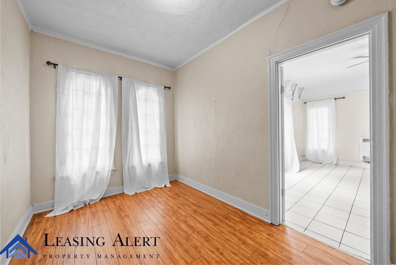 108 S Cummings St #1 - Photo 5 of 15