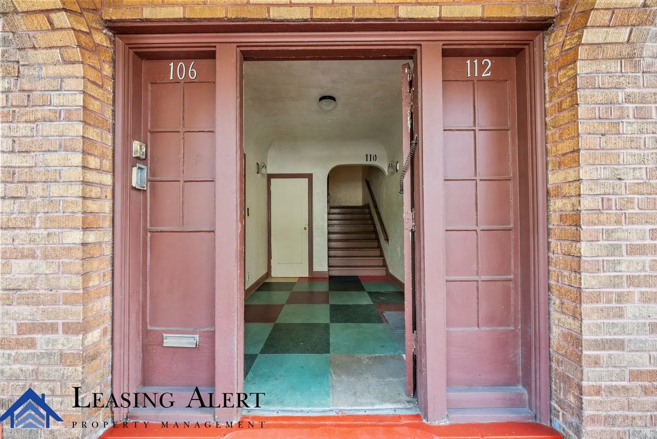 112 S Cummings St #1 - Photo 2 of 15