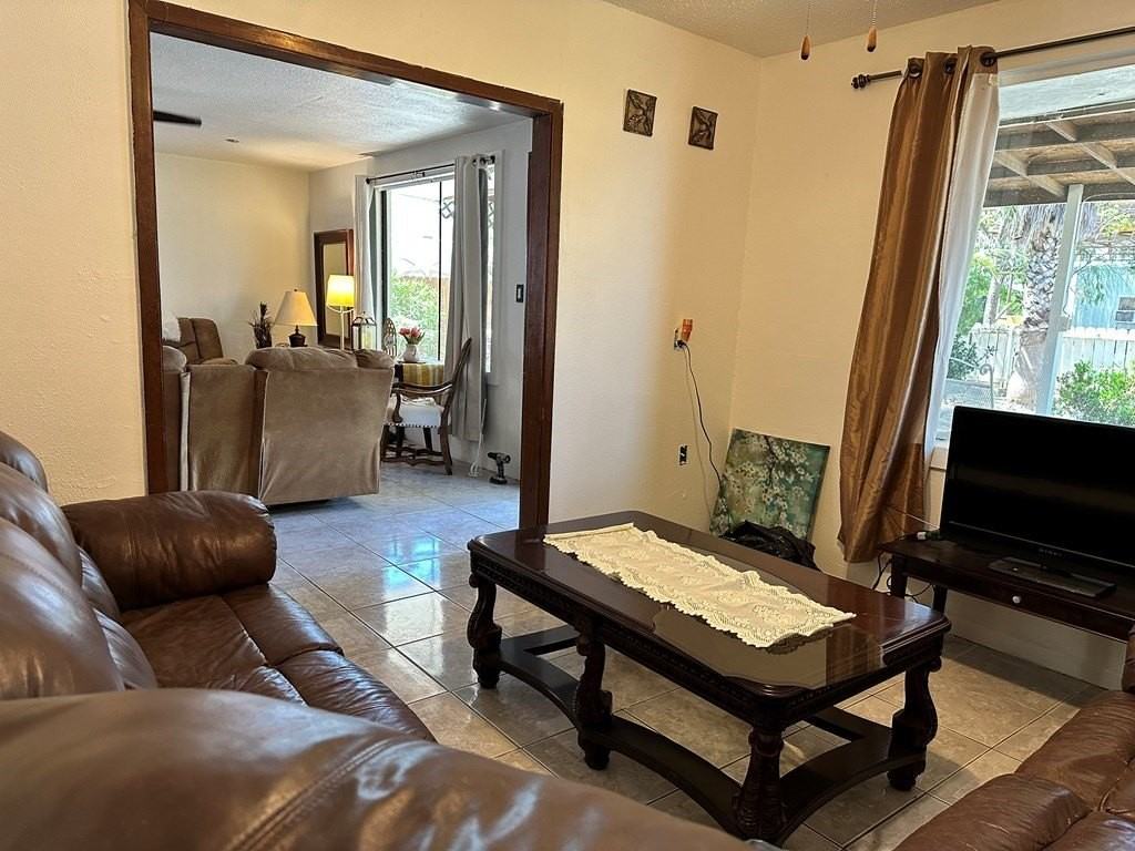 3174 Del Rio Blvd - Photo 6 of 8