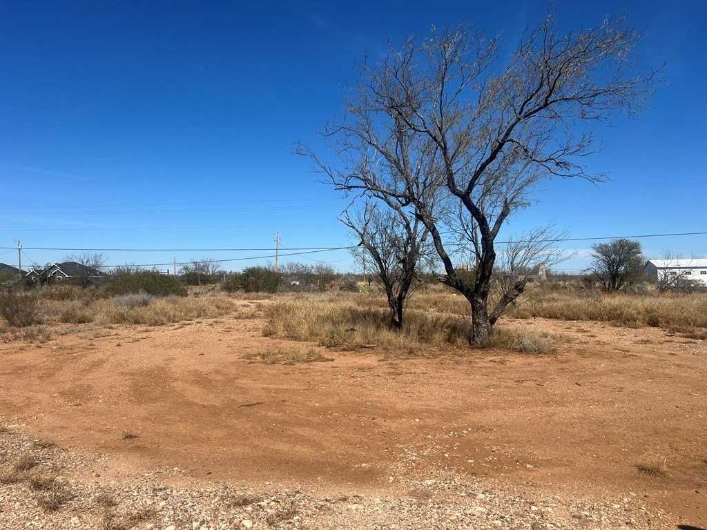 12417 N Us Highway 277 - Photo 3 of 8