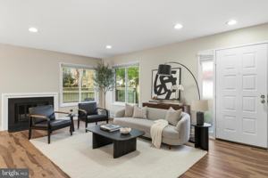 featured image of 20 Lea Pond Ct