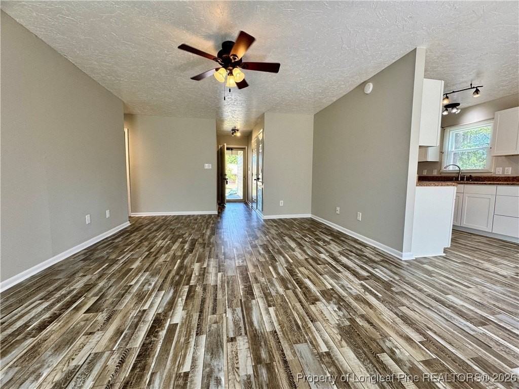 3323 Balero Ct - Photo 5 of 16