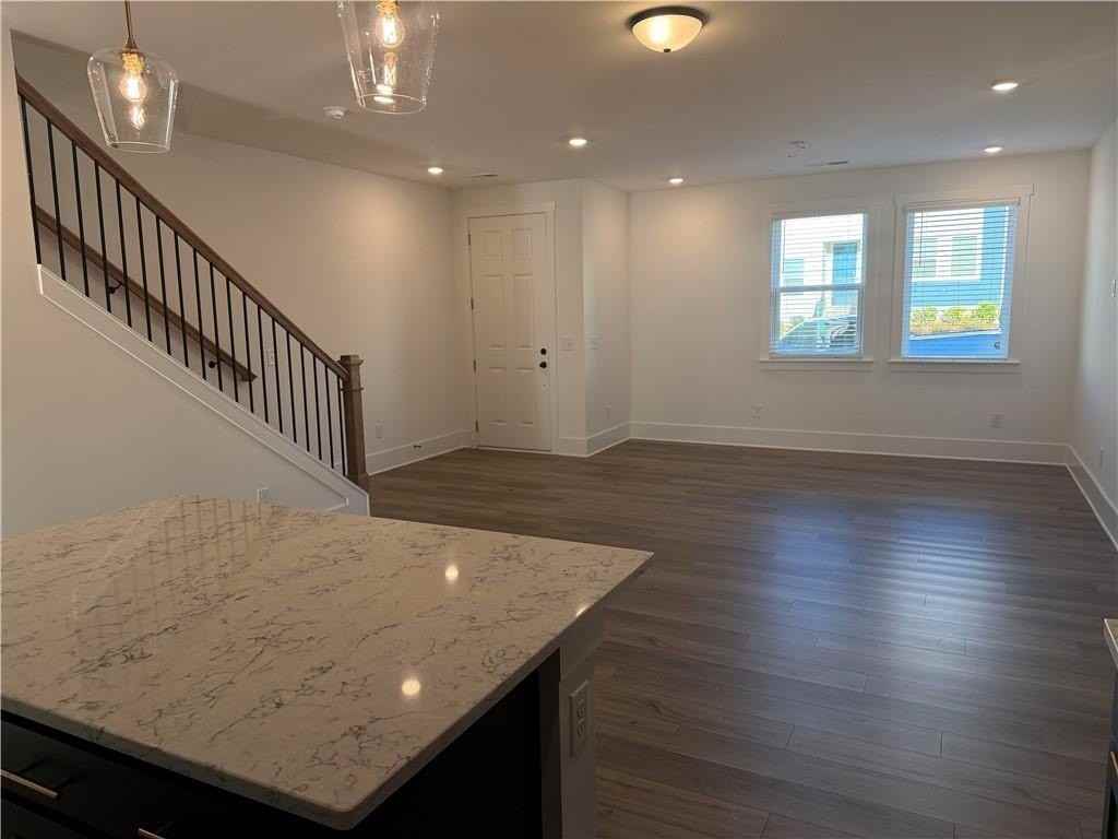 1605 Aeslin Dr Nw - Photo 4 of 36