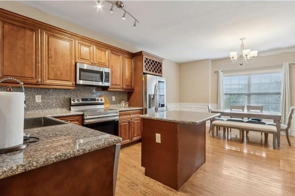 1601 Signal Flag Way - Photo 3 of 34