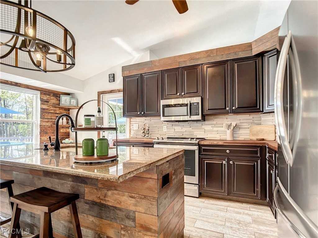 2511 6th St Nw - Photo 4 of 33