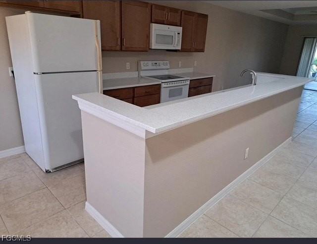 724 Sw 35th St - Photo 2 of 17