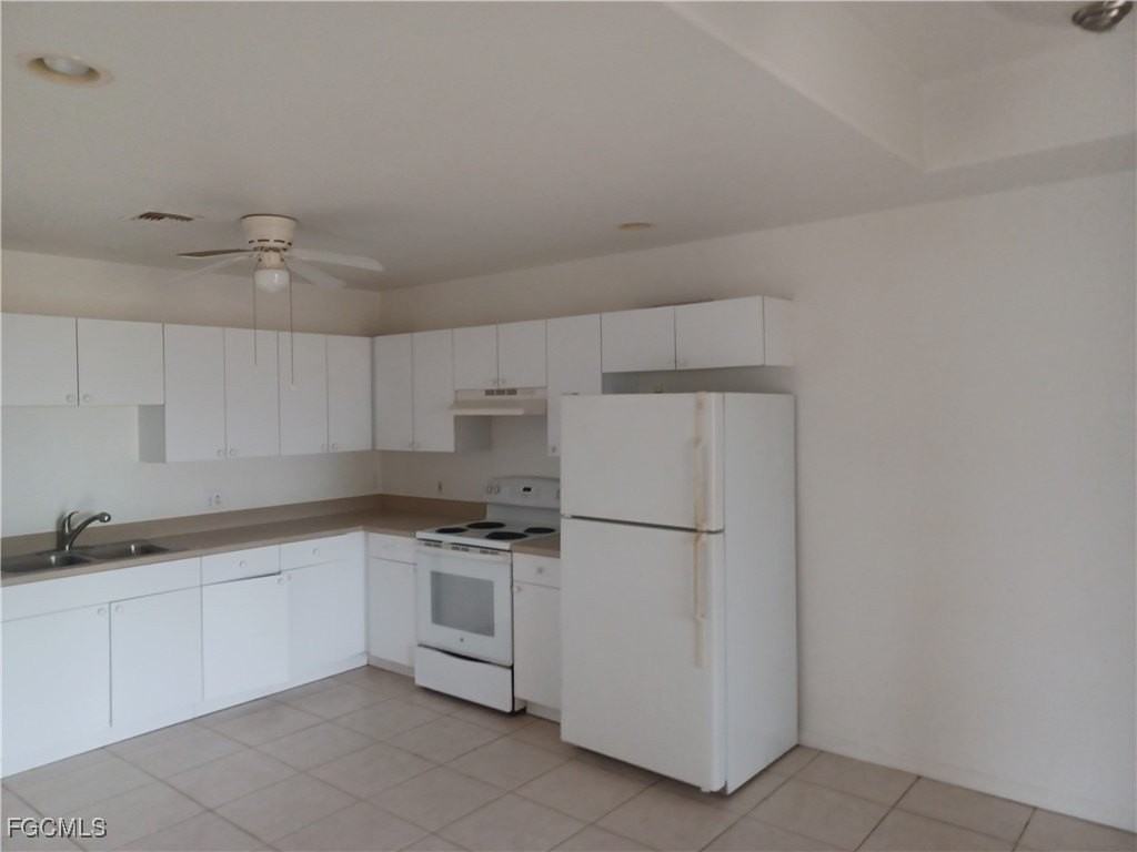 3020 Se Santa Barbara Pl - Photo 7 of 18