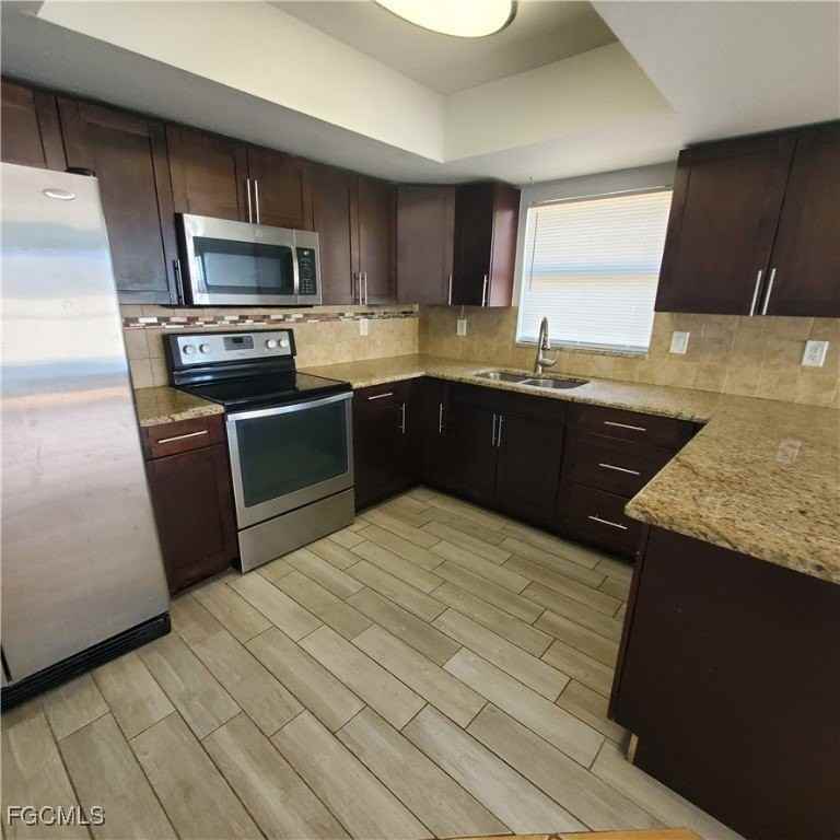 421 Hancock Bridge Pkwy - Photo 3 of 19