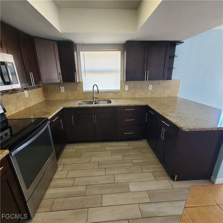 421 Hancock Bridge Pkwy - Photo 5 of 19