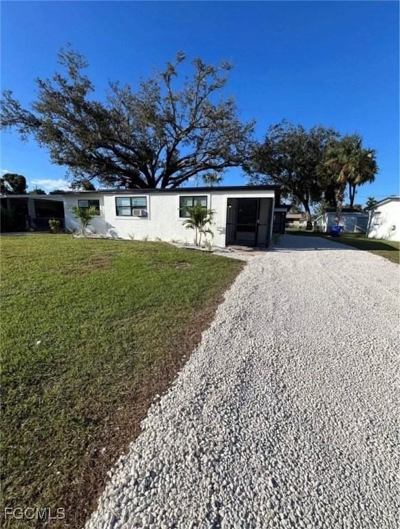 712 Camellia Dr - Photo 2 of 13