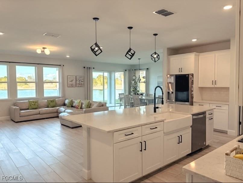 2038 Grove Dr - Photo 5 of 13