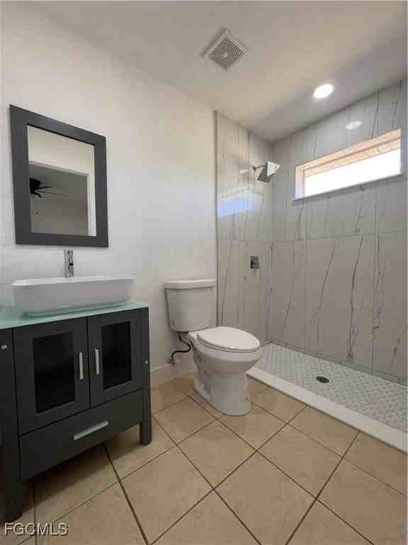 1414 W 12th St - Photo 3 of 13