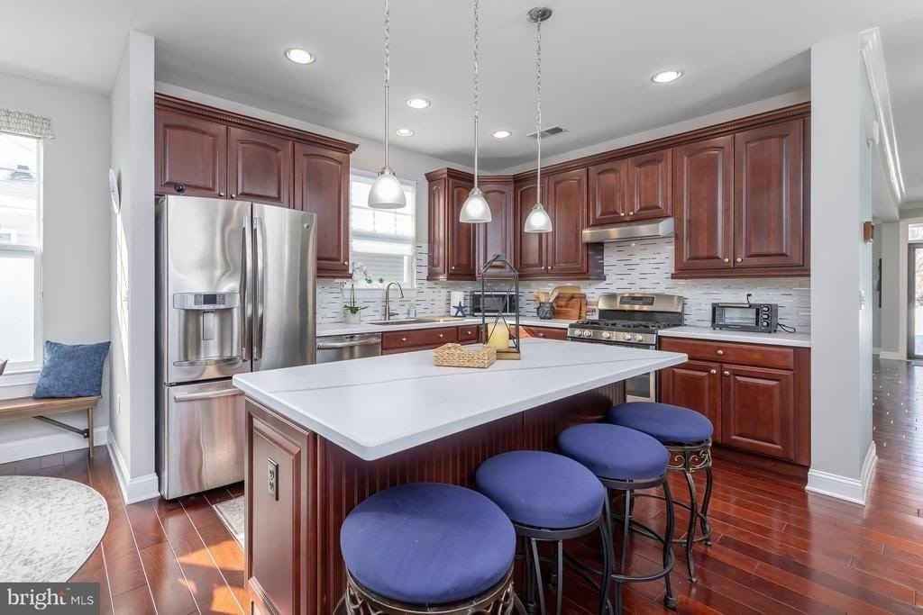 130 Wesley Dr - Photo 5 of 17