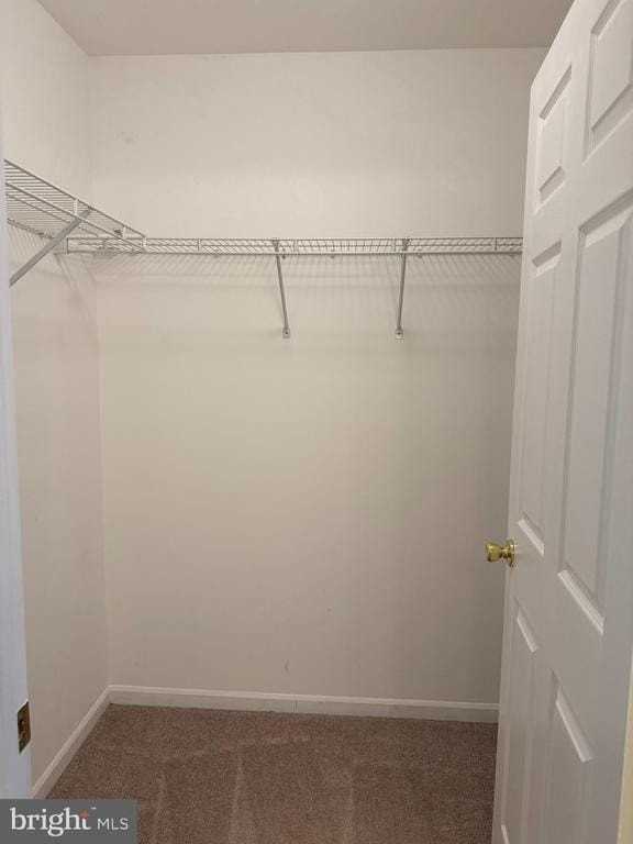 2 Village Ct - Photo 7 of 15