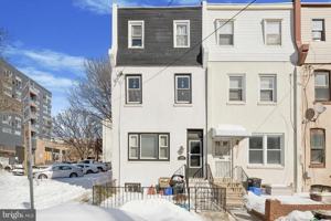featured image of 3641 Warren St