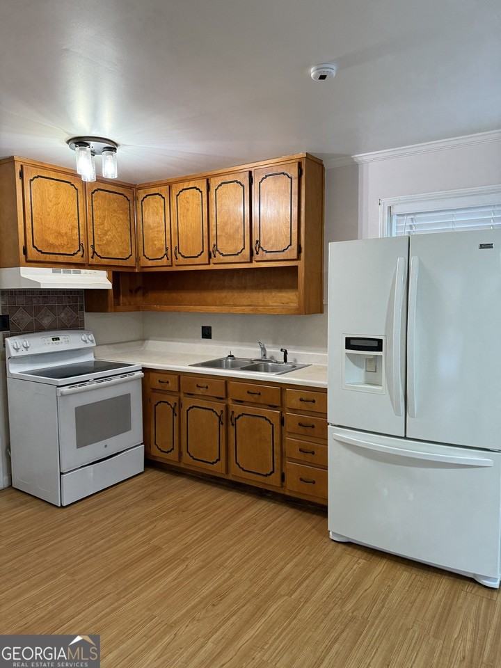 1287 Hampton Locust Grove Rd - Photo 5 of 10