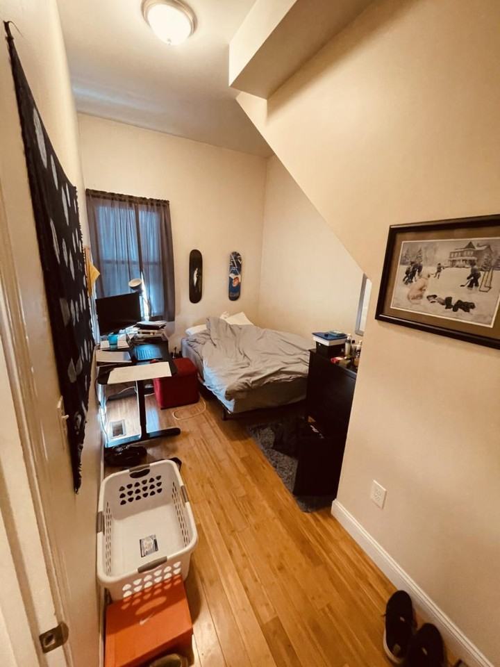 47 Orleans St - Photo 5 of 7