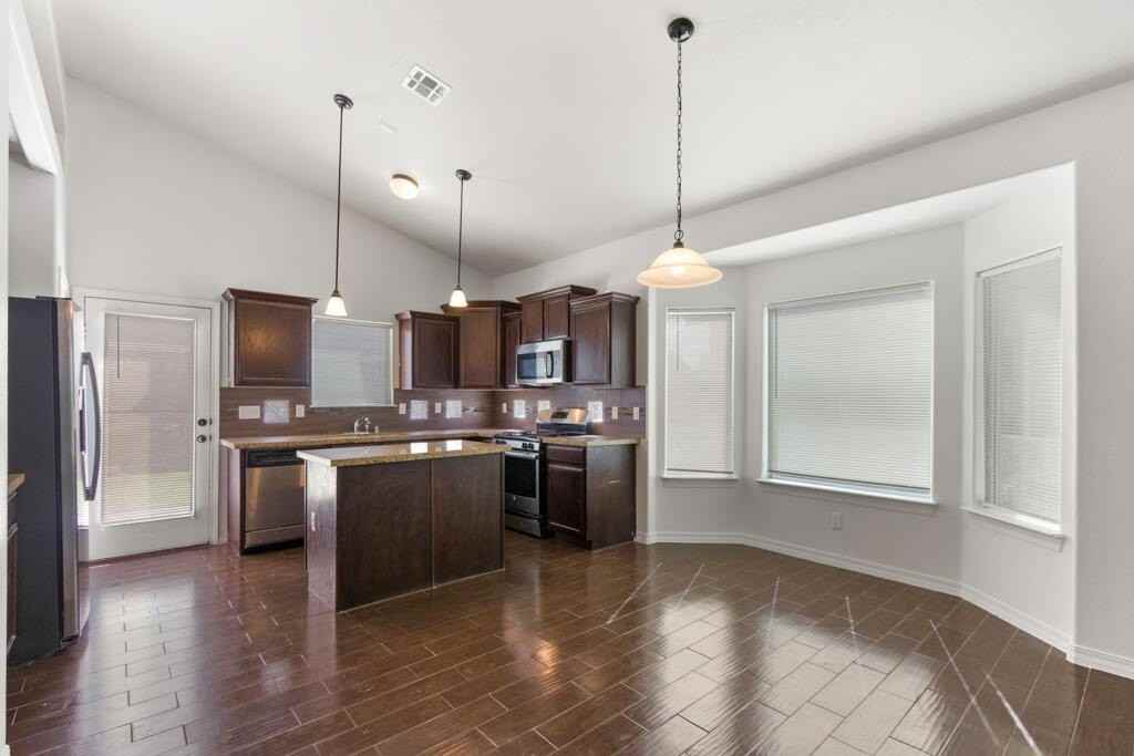 14242 John Scagno - Photo 7 of 37