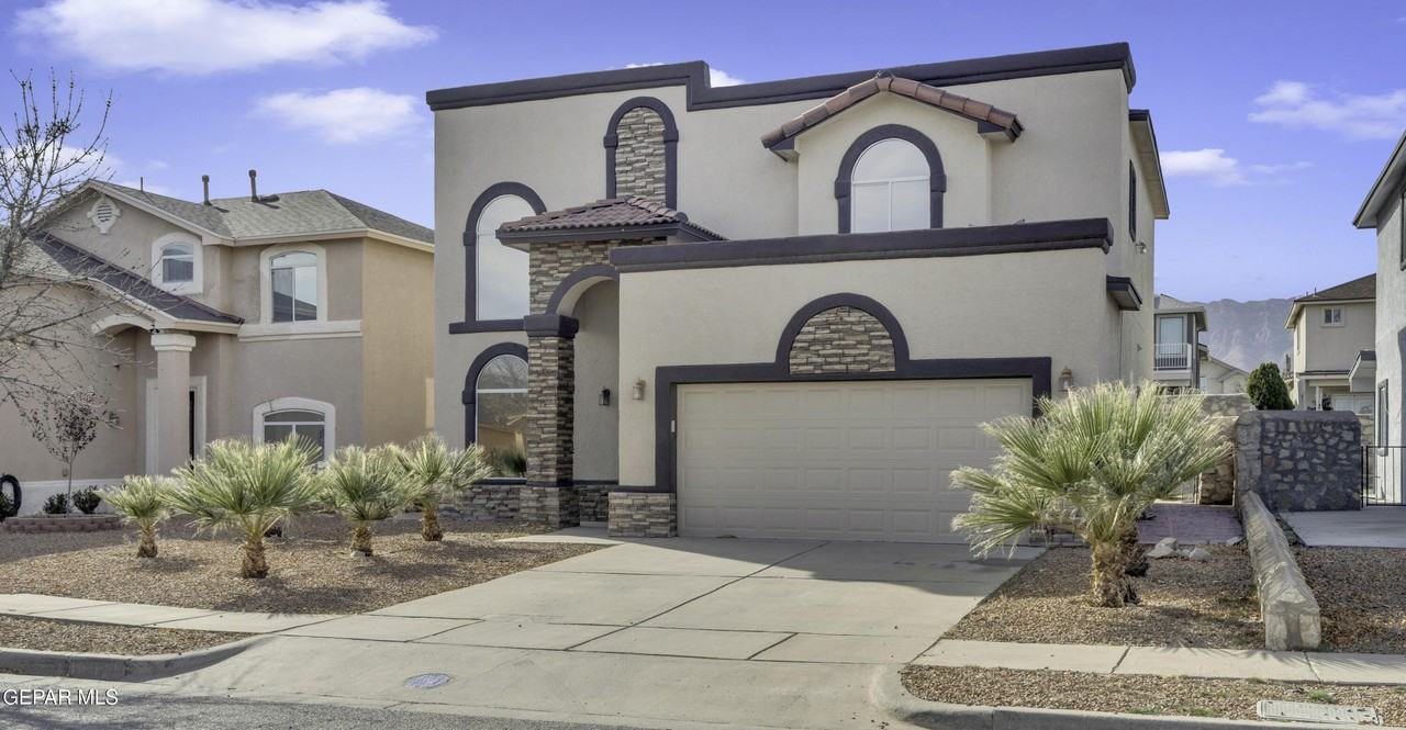 11017 Bullseye St - Photo 2 of 49