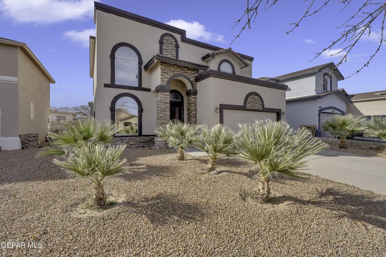 11017 Bullseye St - Photo 3 of 49