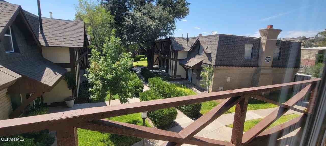 500 Thunderbird Dr #116 - Photo 4 of 22