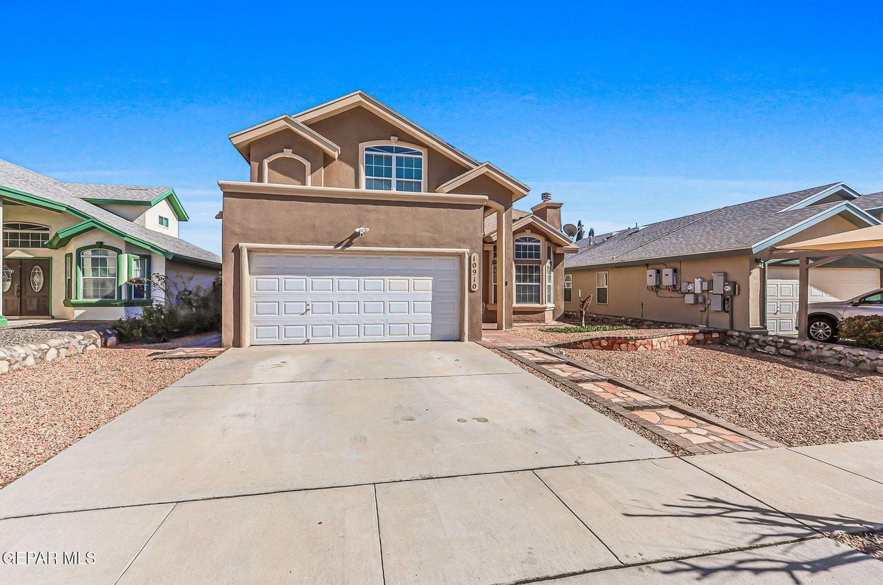 10910 Acoma St - Photo 3 of 50