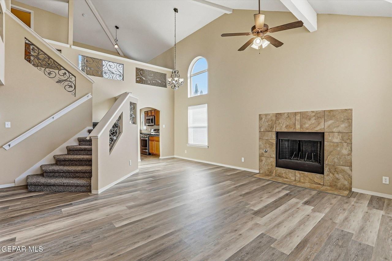 10910 Acoma St - Photo 7 of 50