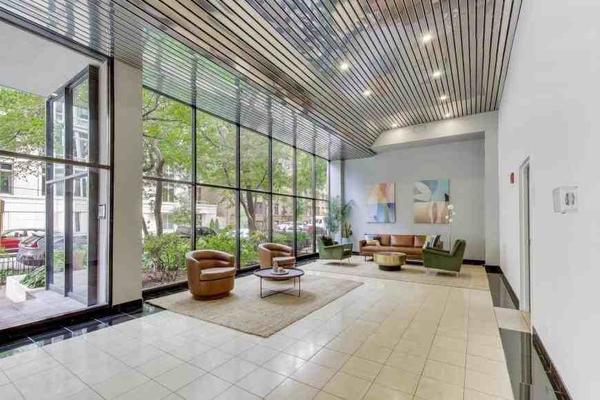 2754 N Hampden Ct - Photo 2 of 10