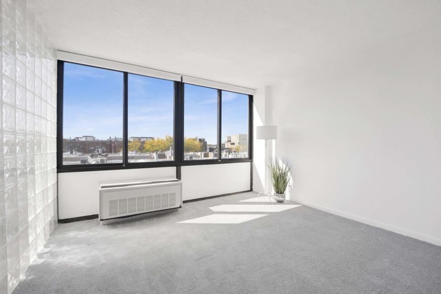 2754 N Hampden Ct - Photo 7 of 10