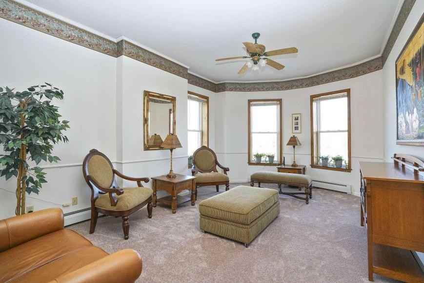 26 Centre St - Photo 2 of 10