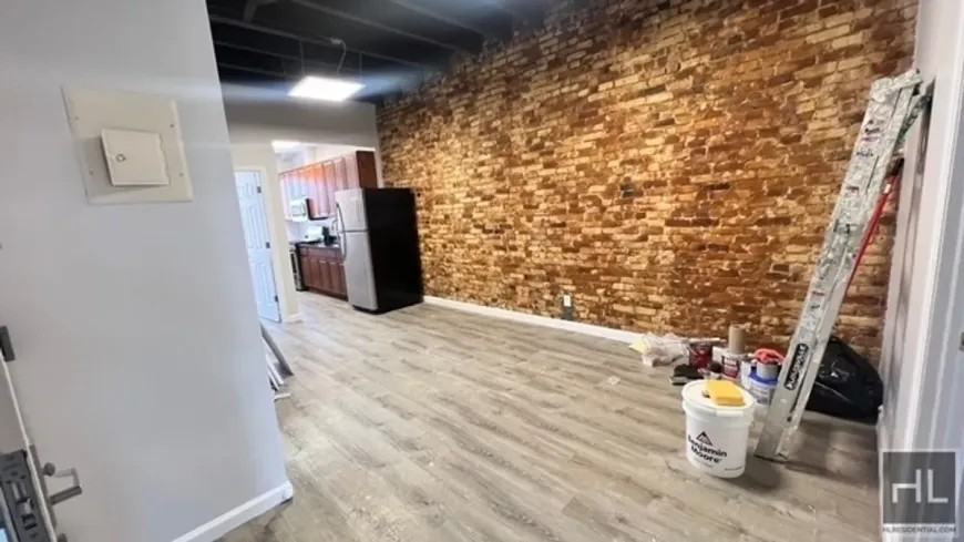 1216 Nostrand Ave - Photo 5 of 10