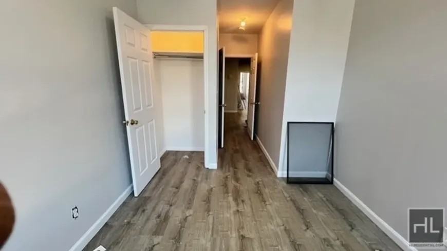 1216 Nostrand Ave - Photo 6 of 10