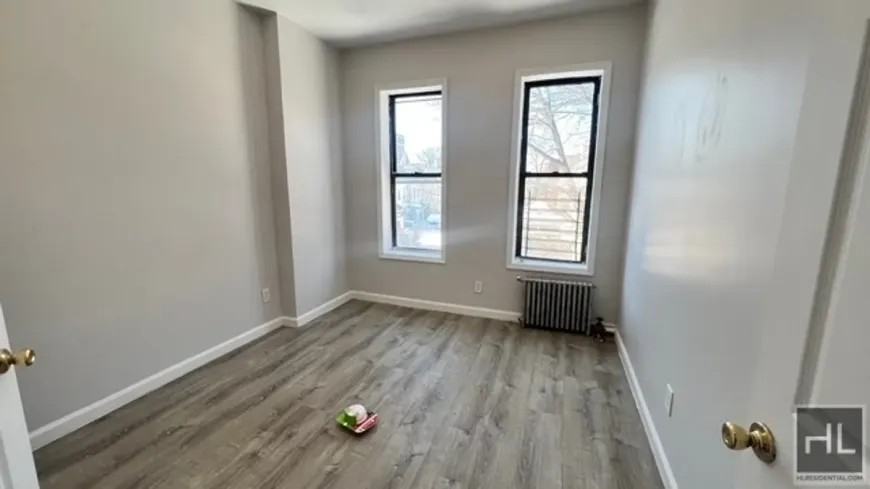 1216 Nostrand Ave - Photo 7 of 10