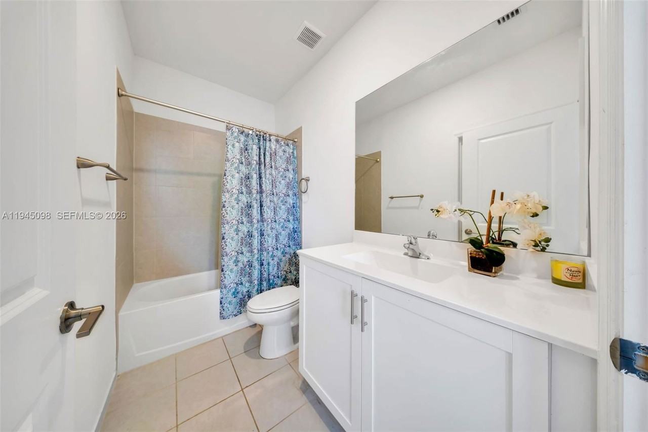 Se 19th St - Photo 3 of 8