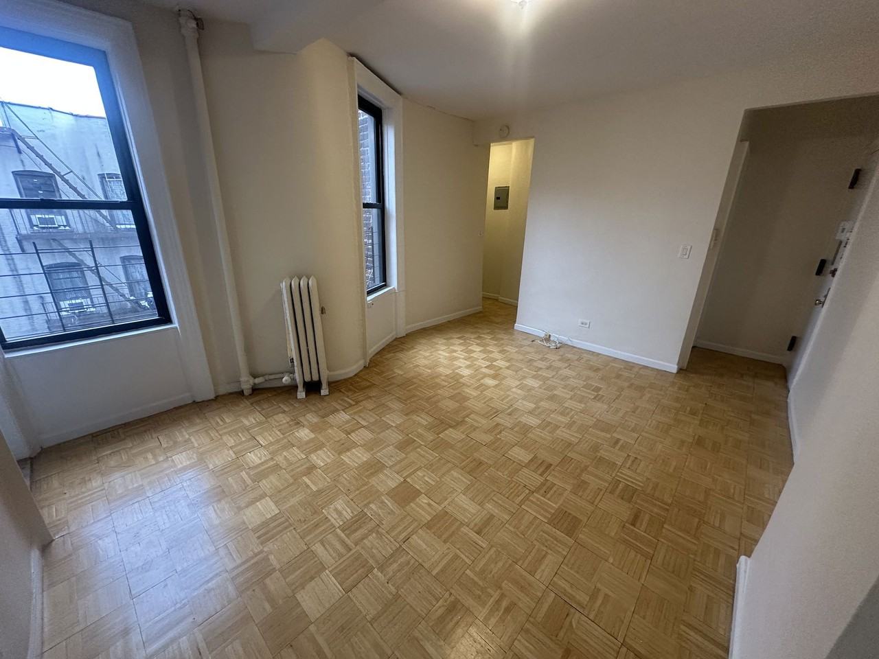 W 187th St - Photo 2 of 8