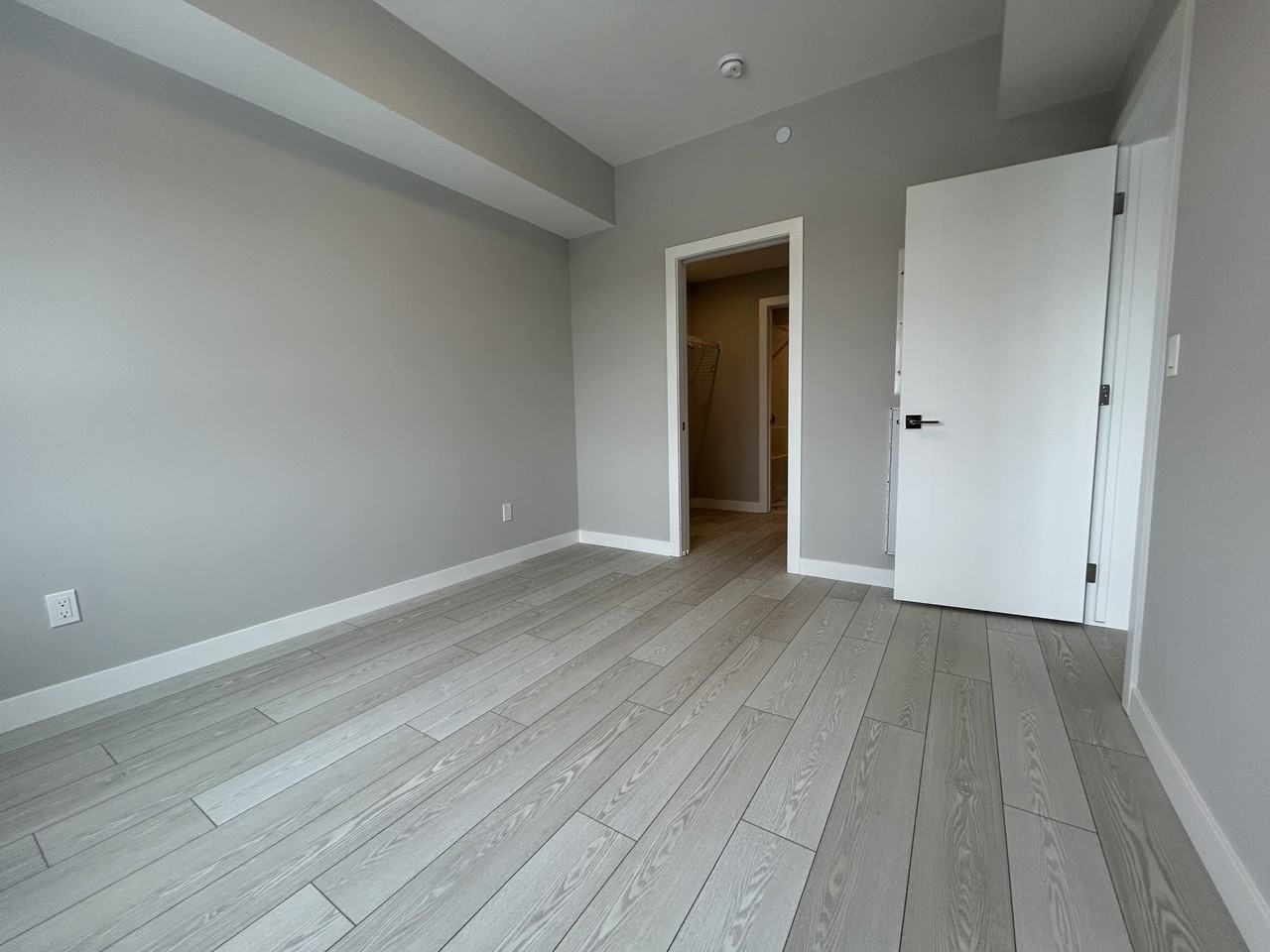 60 Skyview Parade Ne #1 - Photo 4 of 11