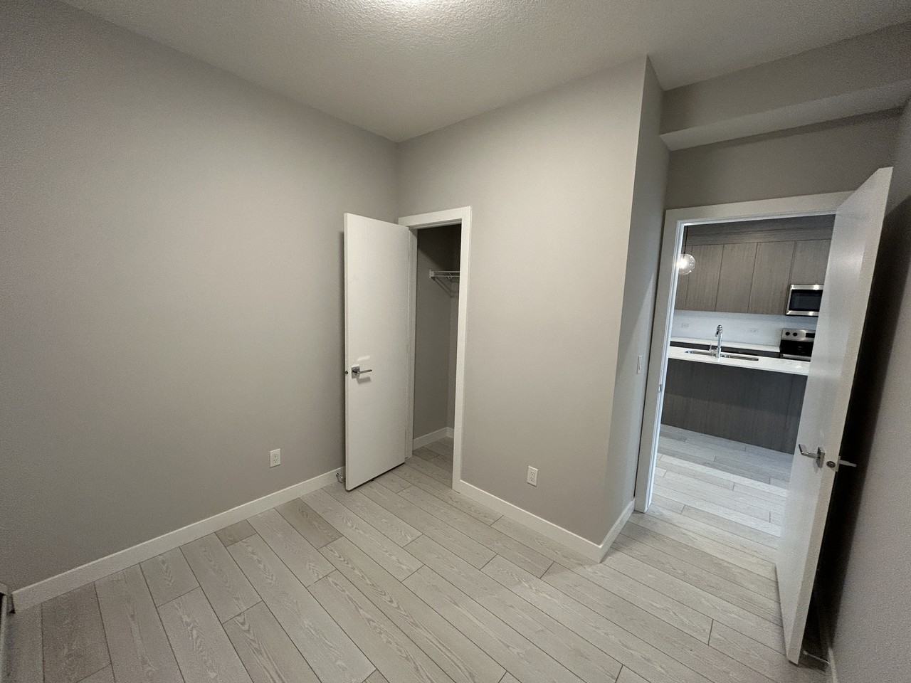 60 Skyview Parade Ne #1 - Photo 6 of 11