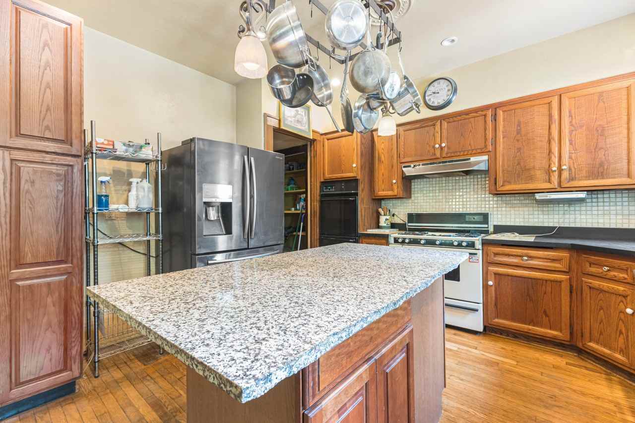 2260 5th Ave #1 - Photo 6 of 36