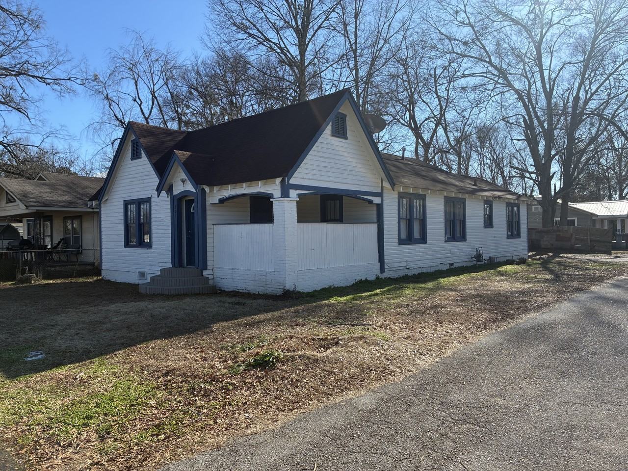 201 Elmwood Ave #1 - Photo 2 of 15