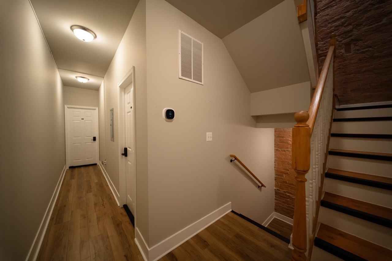 E Biddle St - Photo 6 of 18