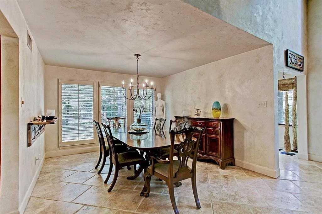 2607 Crossvine Cir - Photo 7 of 32