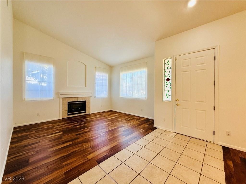 2547 Serenity Hollow Dr - Photo 4 of 43