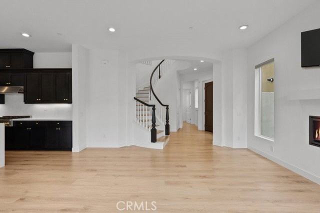 20800 Spruce Cir - Photo 2 of 8