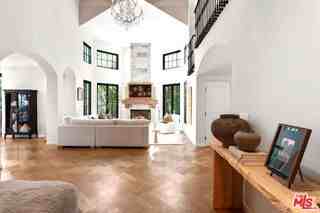 3764 Berry Dr - Photo 2 of 8