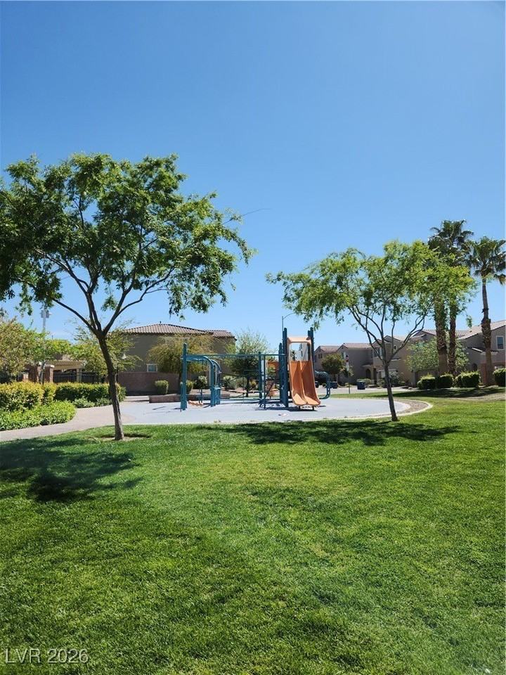 8907 Whitten Park Ave - Photo 3 of 6