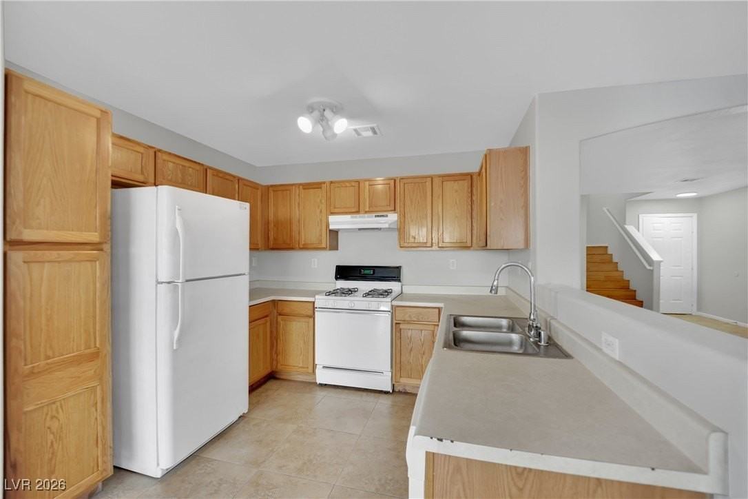 6330 Cascade Run Ave - Photo 7 of 19