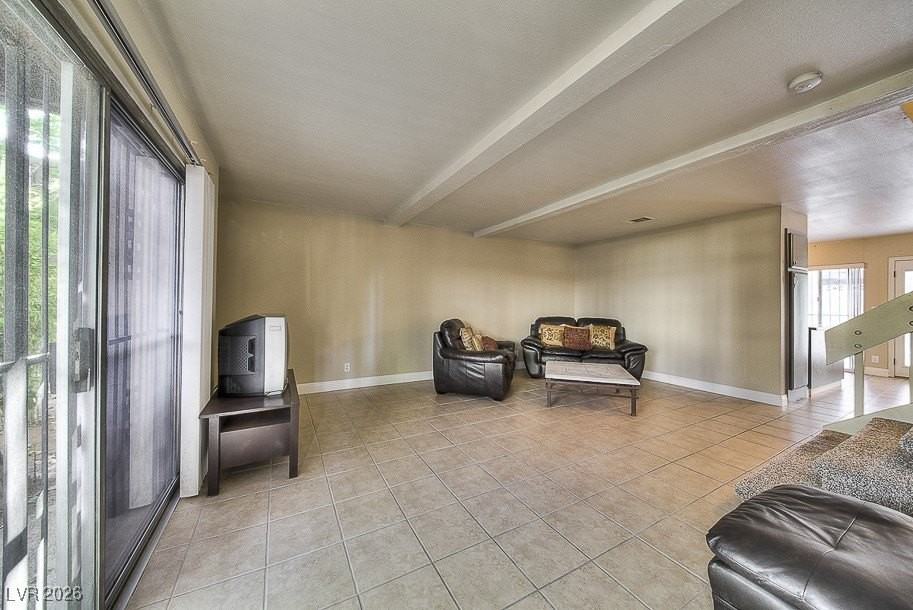 572 Willow Green Dr #NA - Photo 6 of 39